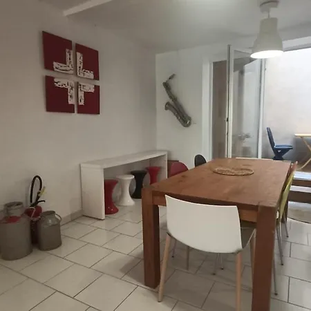 Сasa de vacaciones Chez Marie, Maison Arty Lauzun